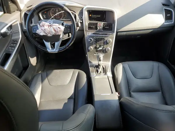 YV4612RK2G2849274 2016 VOLVO XC60 - Image 8