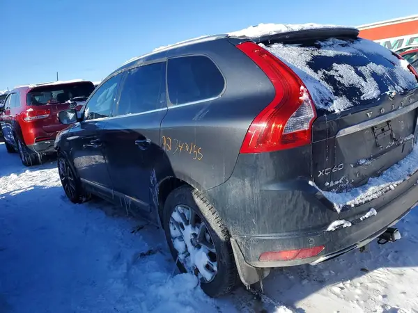 YV4612RK3G2787481 2016 VOLVO XC60 - Image 2