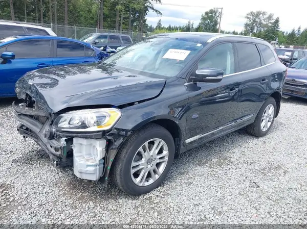 YV4612RK3G2830216 2016 VOLVO XC60 - Image 2