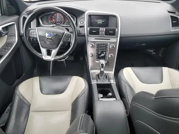 YV4612RK3G2836288 2016 VOLVO XC60 - Image 8