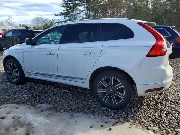 YV4612RK3G2849381 2016 VOLVO XC60 - Image 2