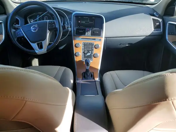 YV4612RK3G2849381 2016 VOLVO XC60 - Image 8