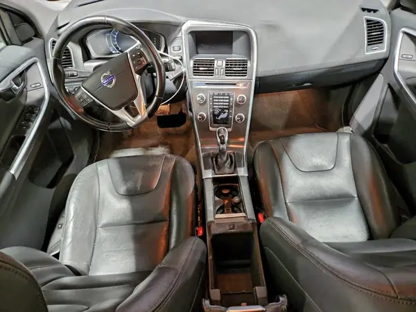 YV4612RK4G2803199 2016 VOLVO XC60 - Image 8