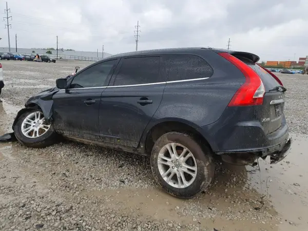 YV4612RK4G2843380 2016 VOLVO XC60 - Image 2