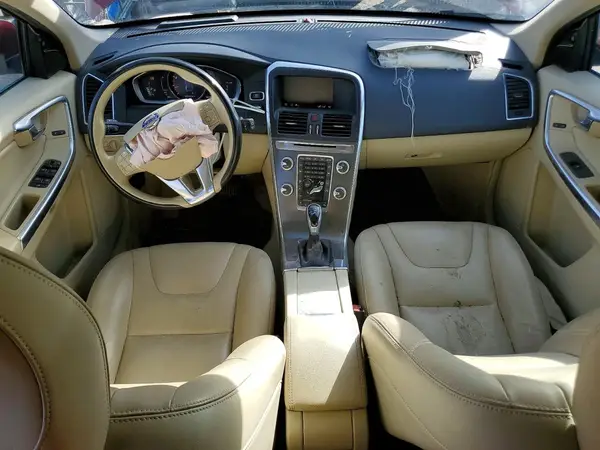 YV4612RK4G2916876 2016 VOLVO XC60 - Image 8