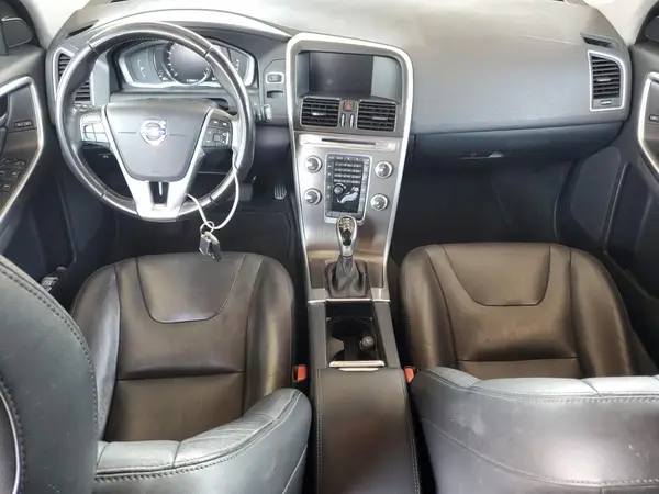 YV4612RK5G2802823 2016 VOLVO XC60 - Image 8