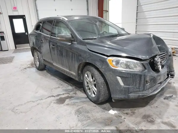 YV4612RK5G2822876 2016 VOLVO XC60 - Image 1