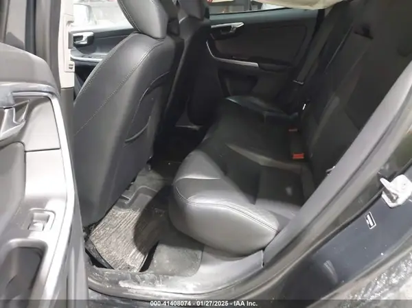 YV4612RK5G2822876 2016 VOLVO XC60 - Image 8