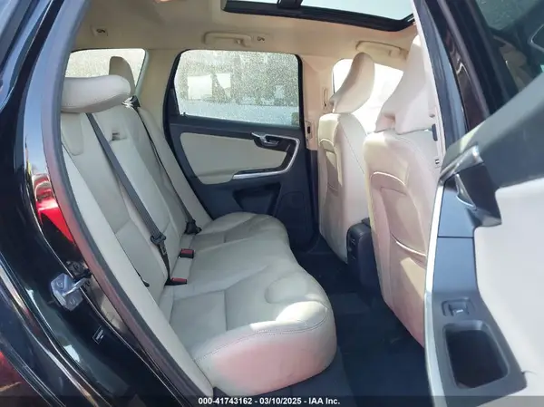YV4612RK5G2842318 2016 VOLVO XC60 - Image 8