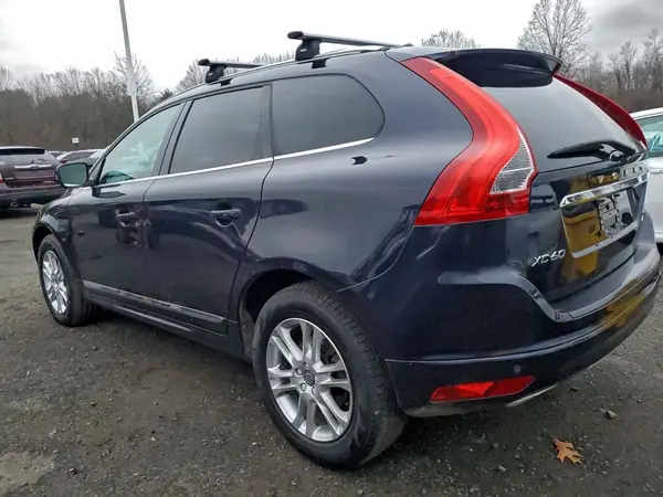 YV4612RK5G2842450 2016 VOLVO XC60 - Image 2