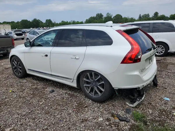 YV4612RK5G2852783 2016 VOLVO XC60 - Image 2