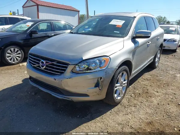 YV4612RK5G2854730 2016 VOLVO XC60 - Image 2