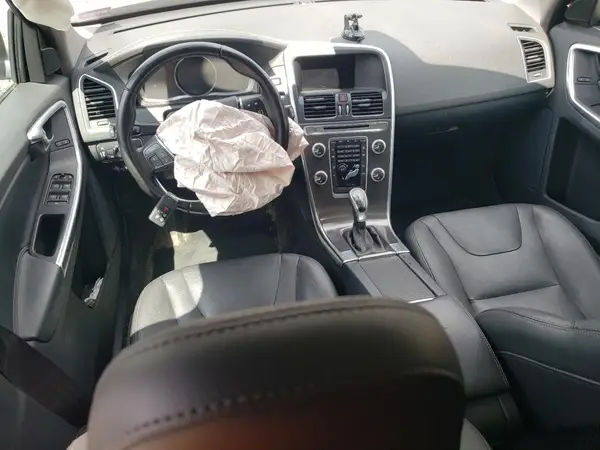 YV4612RK6G2785501 2016 VOLVO XC60 - Image 8
