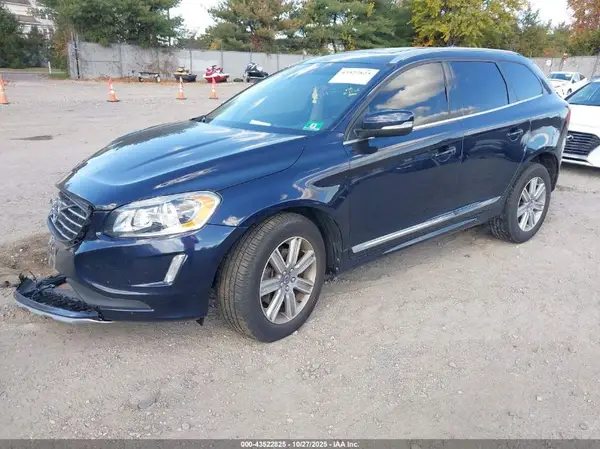 YV4612RK6G2785742 2016 VOLVO XC60 - Image 2