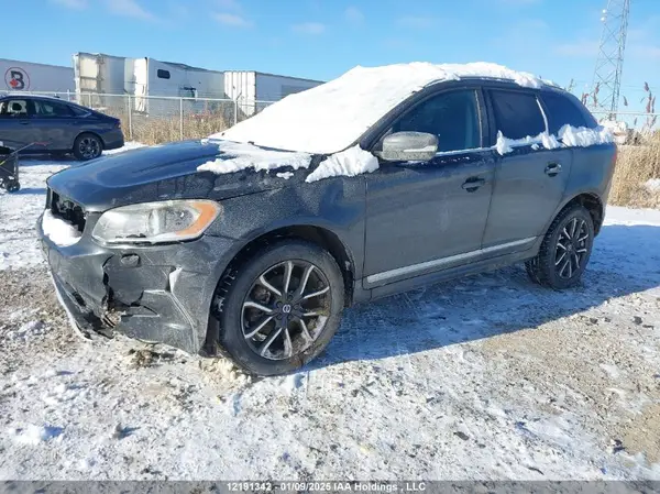YV4612RK6G2786244 2016 VOLVO XC60 - Image 2