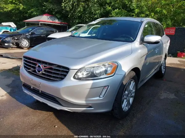 YV4612RK6G2842697 2016 VOLVO XC60 - Image 2
