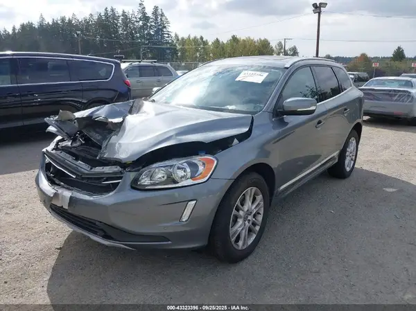 YV4612RK6G2854946 2016 VOLVO XC60 - Image 2