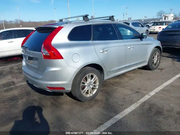 YV4612RK6G2857152 2016 VOLVO XC60 - Image 2