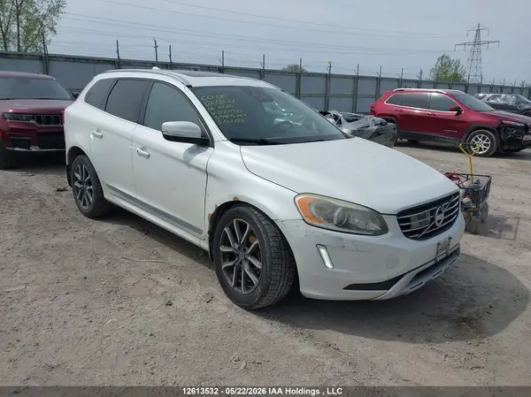 YV4612RK6G2897070 2016 VOLVO XC60 - Image 1