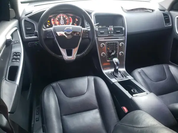 YV4612RK7G2792960 2016 VOLVO XC60 - Image 8