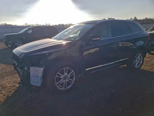 YV4612RK7G2813368 2016 VOLVO XC60 - Image 1