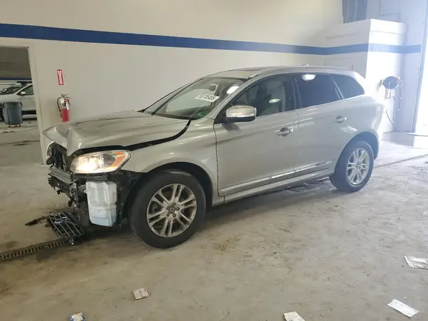 YV4612RK7G2821910 2016 VOLVO XC60 - Image 1