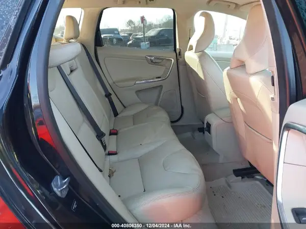 YV4612RK7G2844233 2016 VOLVO XC60 - Image 8