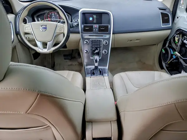 YV4612RK7G2852736 2016 VOLVO XC60 - Image 8
