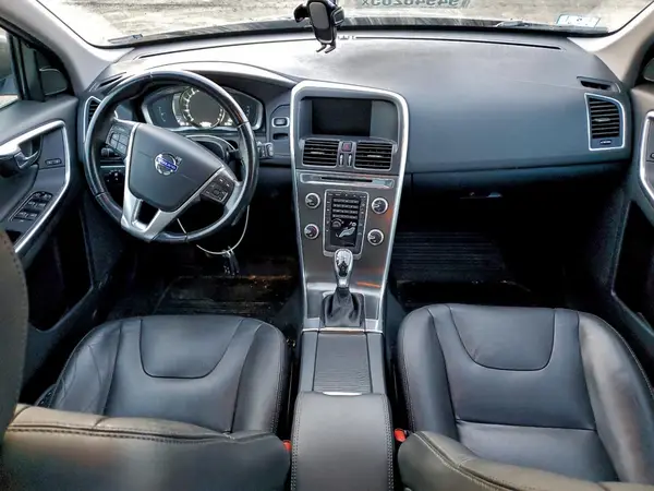 YV4612RK8G2805022 2016 VOLVO XC60 - Image 8
