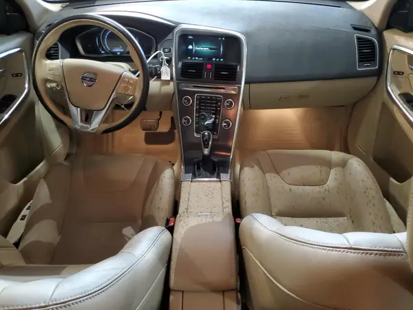 YV4612RK8G2811242 2016 VOLVO XC60 - Image 8