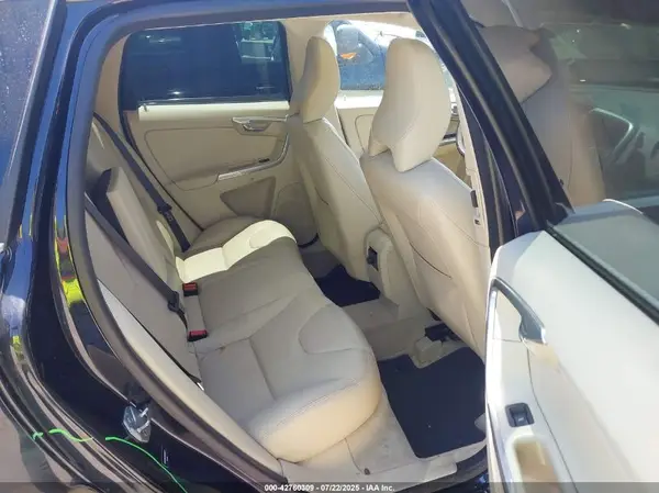 YV4612RK8G2840675 2016 VOLVO XC60 - Image 8