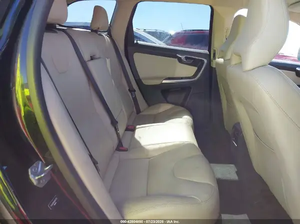 YV4612RK8G2847531 2016 VOLVO XC60 - Image 8