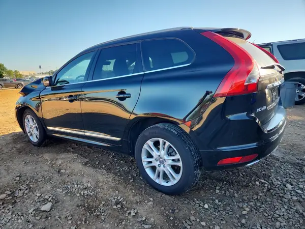 YV4612RK8G2860876 2016 VOLVO XC60 - Image 2