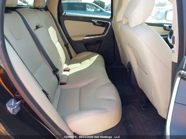 YV4612RK8G2884403 2016 VOLVO XC60 - Image 8
