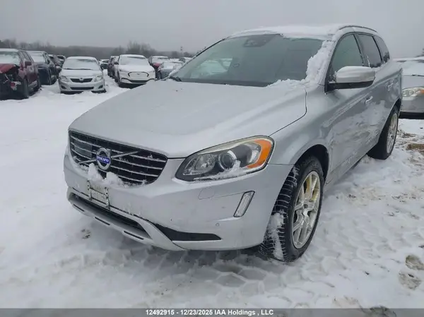 YV4612RK8G2900275 2016 VOLVO XC60 - Image 2