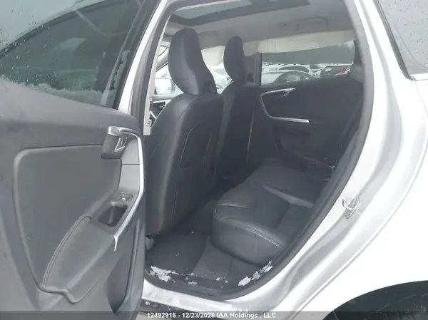 YV4612RK8G2900275 2016 VOLVO XC60 - Image 8