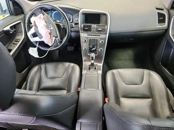 YV4612RK9G2804865 2016 VOLVO XC60 - Image 8