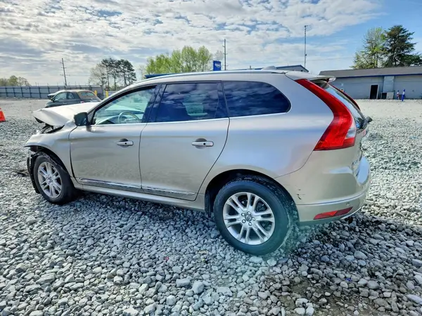 YV4612RK9G2815655 2016 VOLVO XC60 - Image 2