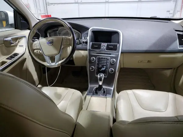 YV4612RK9G2826283 2016 VOLVO XC60 - Image 8