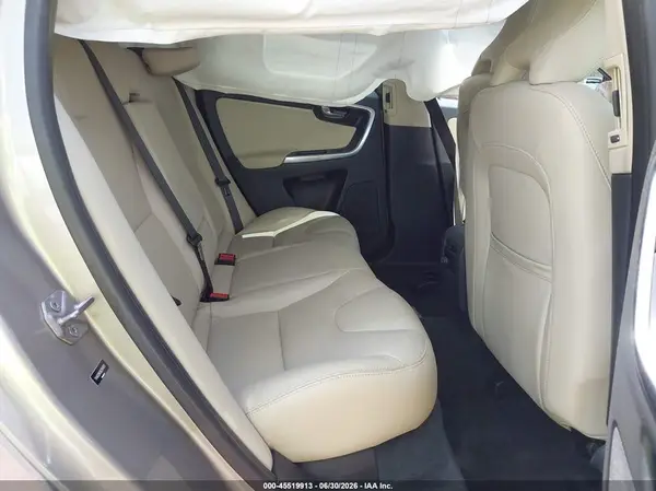 YV4612RK9G2848820 2016 VOLVO XC60 - Image 8