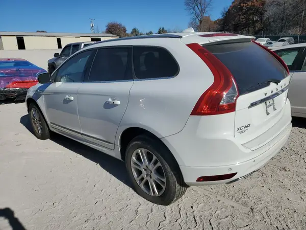 YV4612RK9G2852706 2016 VOLVO XC60 - Image 2