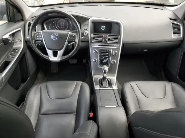 YV4612RK9G2863561 2016 VOLVO XC60 - Image 8