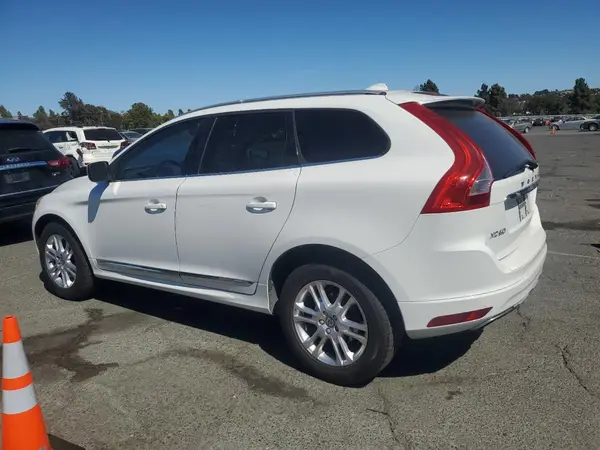 YV4612RKXG2786098 2016 VOLVO XC60 - Image 2