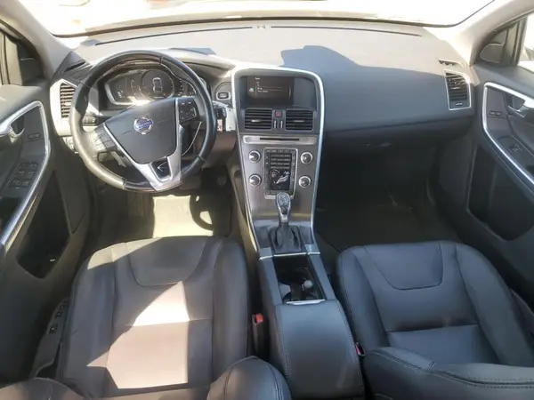 YV4612RKXG2786098 2016 VOLVO XC60 - Image 8