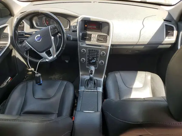 YV4612RKXG2795108 2016 VOLVO XC60 - Image 8