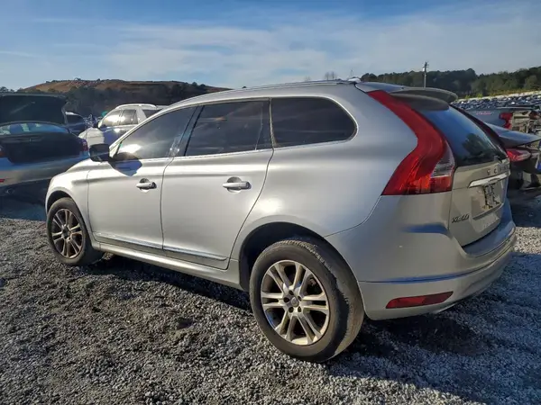 YV4612RKXG2804406 2016 VOLVO XC60 - Image 2
