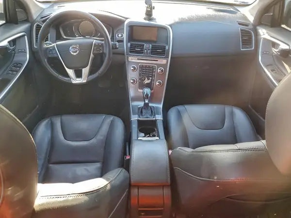 YV4612RKXG2804406 2016 VOLVO XC60 - Image 8