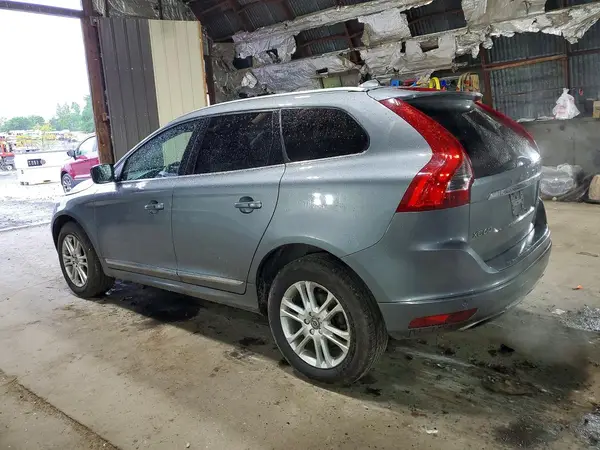 YV4612RKXG2833758 2016 VOLVO XC60 - Image 2