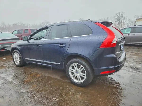 YV4612RKXG2839950 2016 VOLVO XC60 - Image 2