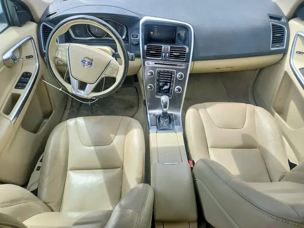 YV4612RKXG2847336 2016 VOLVO XC60 - Image 8